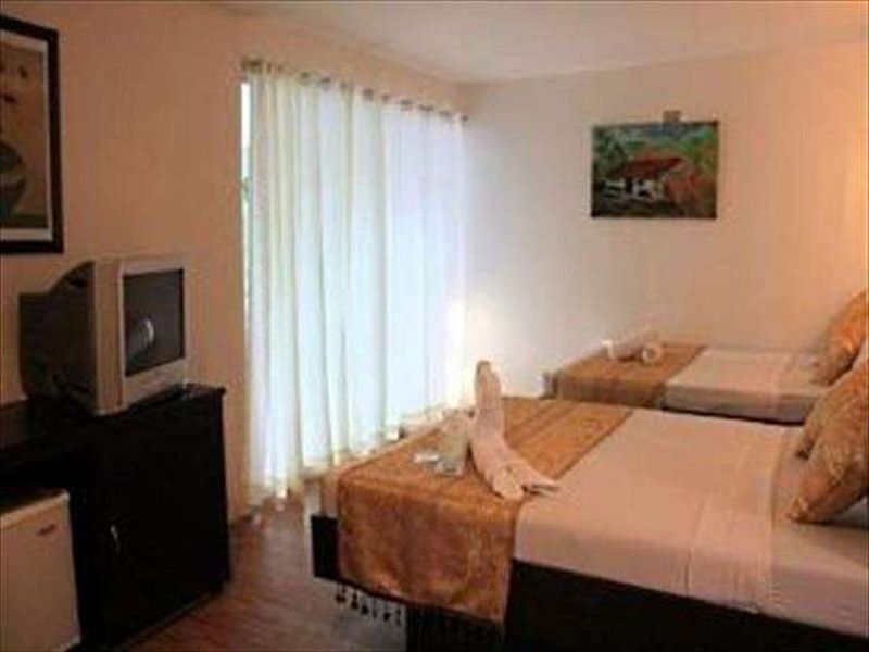 Quoalla Hotel Boracay Balabag  Екстер'єр фото