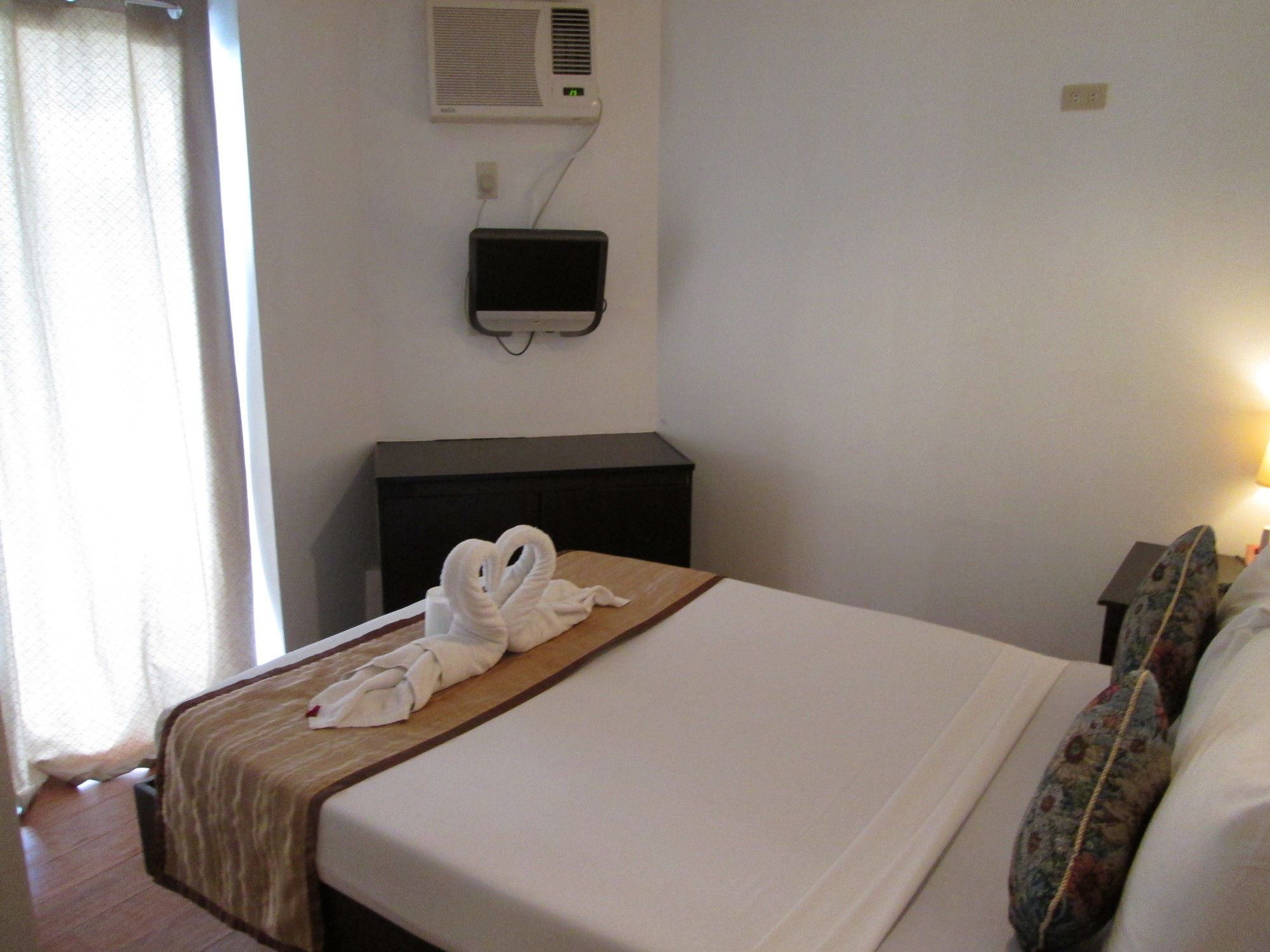 Quoalla Hotel Boracay Balabag  Екстер'єр фото